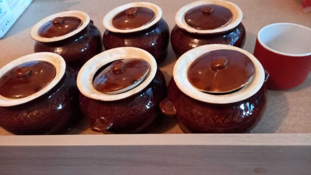 Продам 6 горшочков для запекания мяса