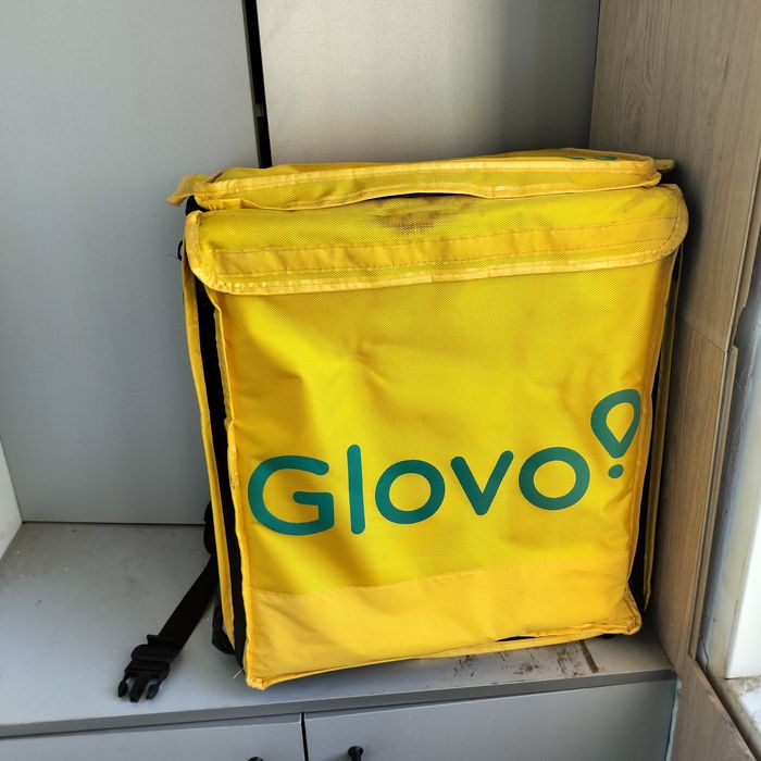 Glovo сумка почти новый