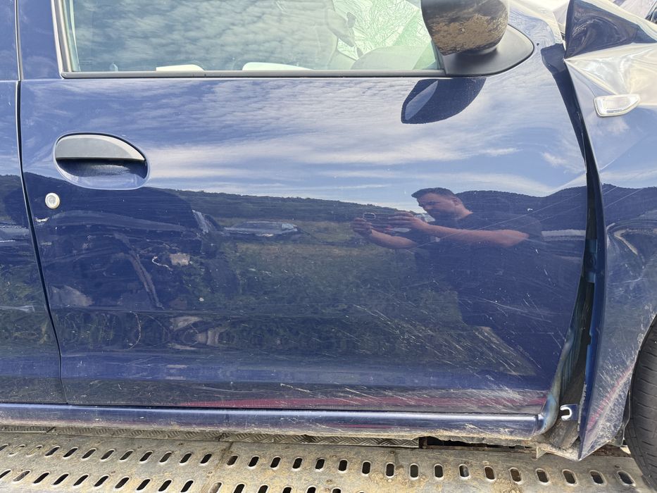 Portiera / usa dreapta fata / spate Dacia Logan 2