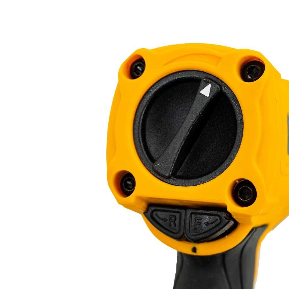 Пневматичен ударен гайковерт с къс шпиндел 1200Nm 12 с вложки JCB