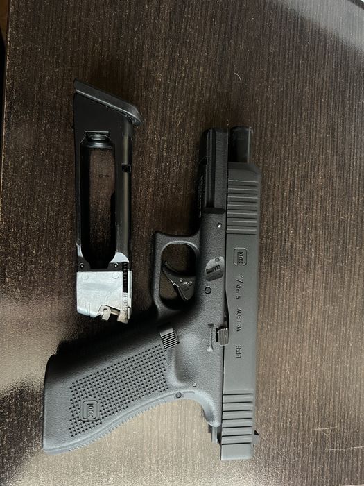 Glock 17 Airsoft с СО2 4,5mm на Umarex