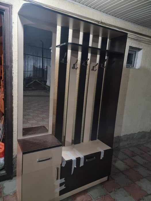 Продам шкаф для прихожей