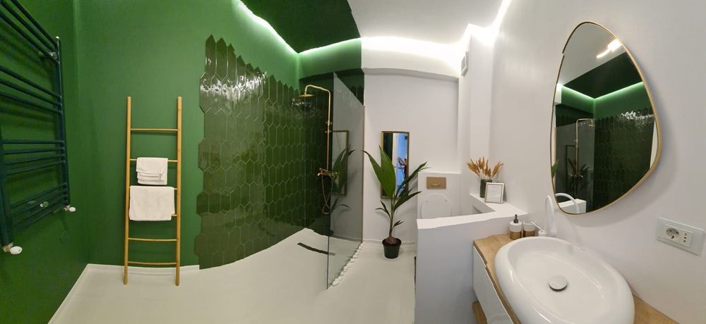 Studio lux Mamaia Nord/Stefan Building cu vedere la mare