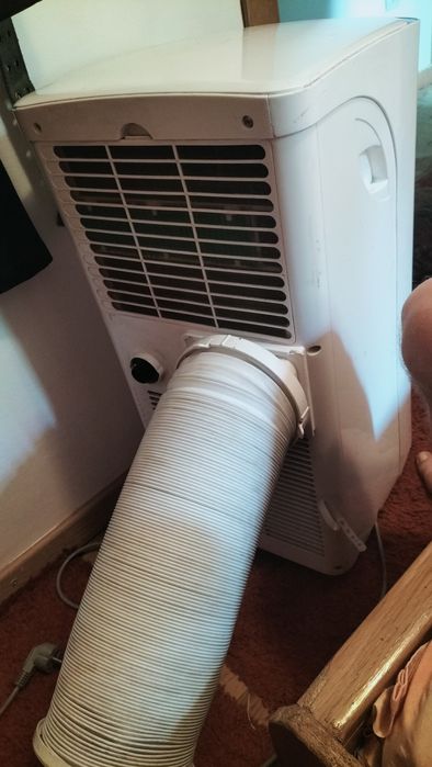 Aer condiționat portabil cu freon, funcție dezumidificare