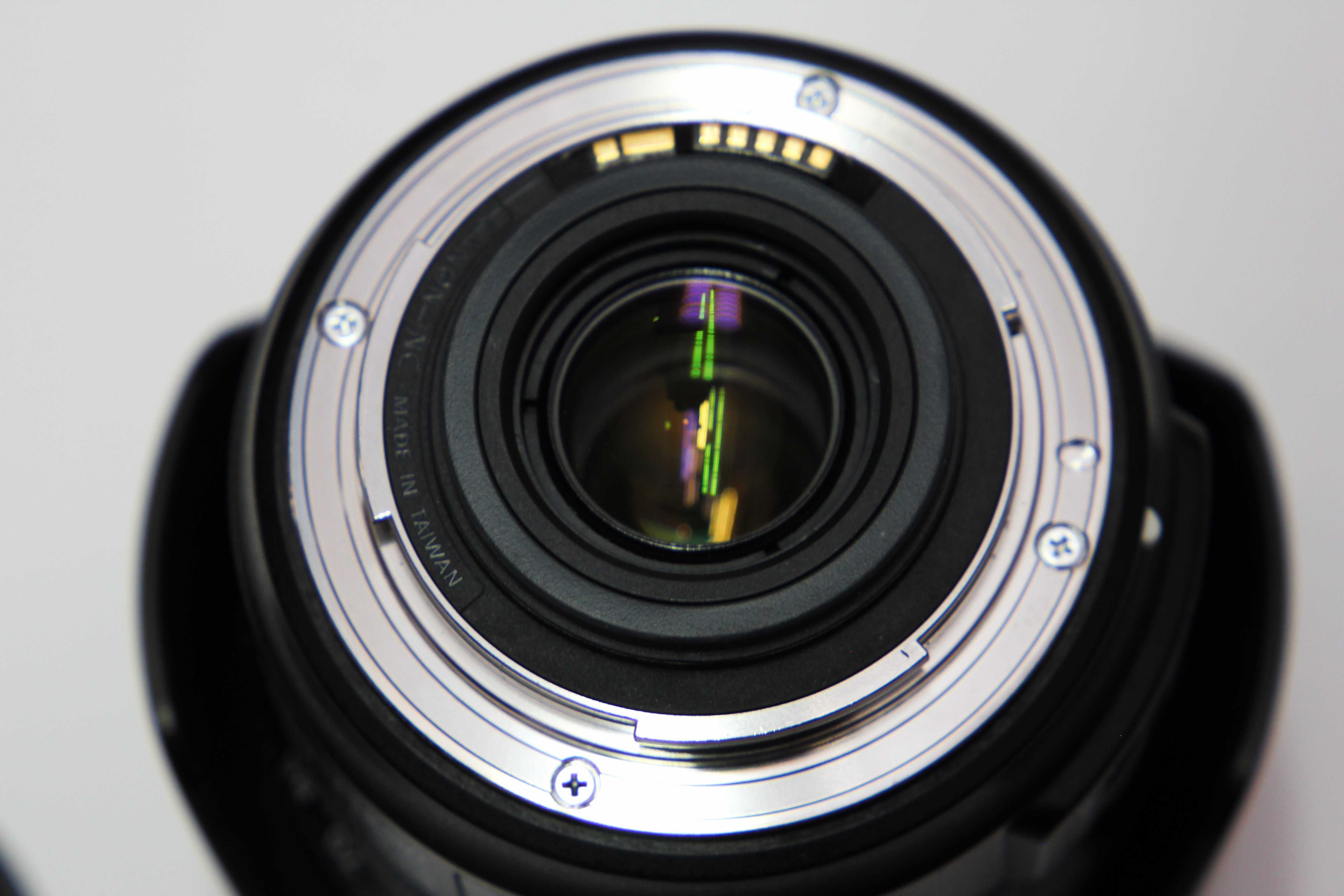 Canon EF-S 15-85mm f/3.5-5.6 USM IS