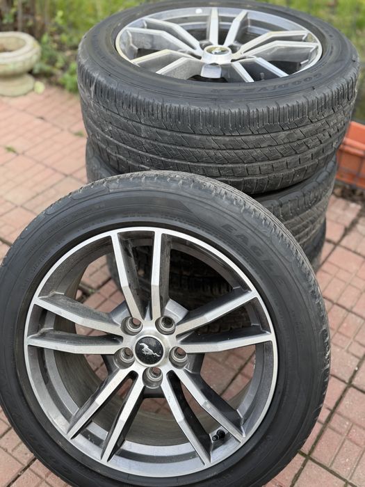 Set complet jante si cauciucuri pentru Ford Mustang