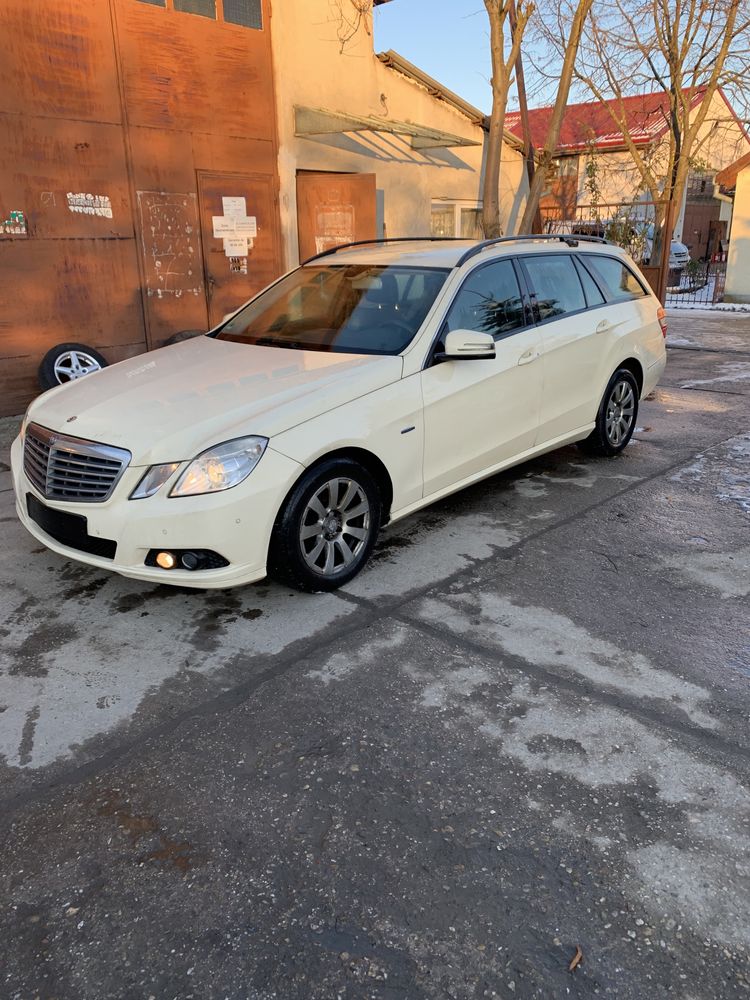 Capac motor  Mercedes E class 2011