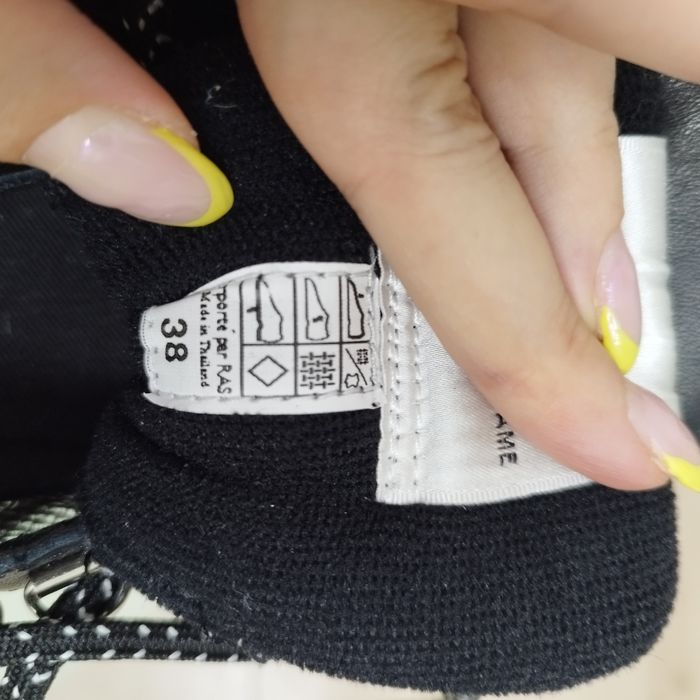 Adidași damă negri