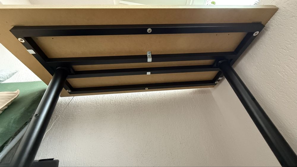 Birou Ikea reglabil pe inaltime, blat 120x60