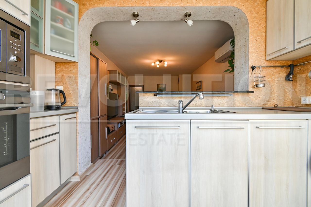 Продава се Тристаен апартамент в София, Овча купел - 110 кв.м за 2400 €/кв.м - Снимка #12