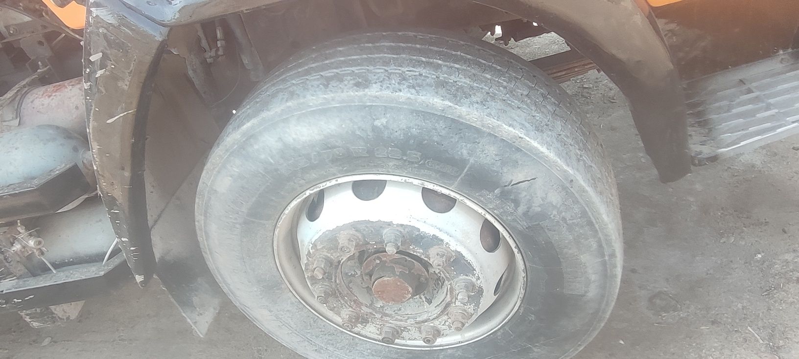 KAMAZ sotiladi.  Sirochna.