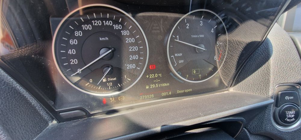 Vând BMW seria 1 model F20 an 2011