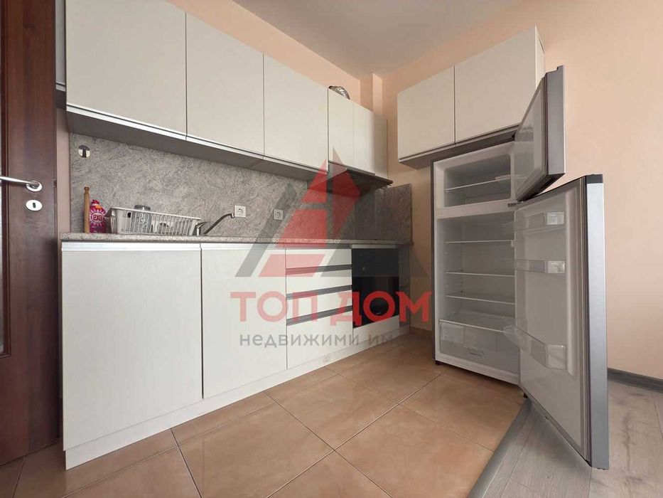 Дава се под наем Двустаен апартамент в Варна, Цветен квартал - 70 кв.м за 561 € - Снимка #3