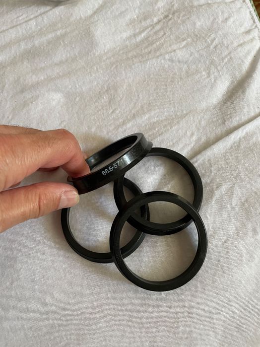 Центриращи пръстени 66,6 на 57,1мм пластмаса 4бр.