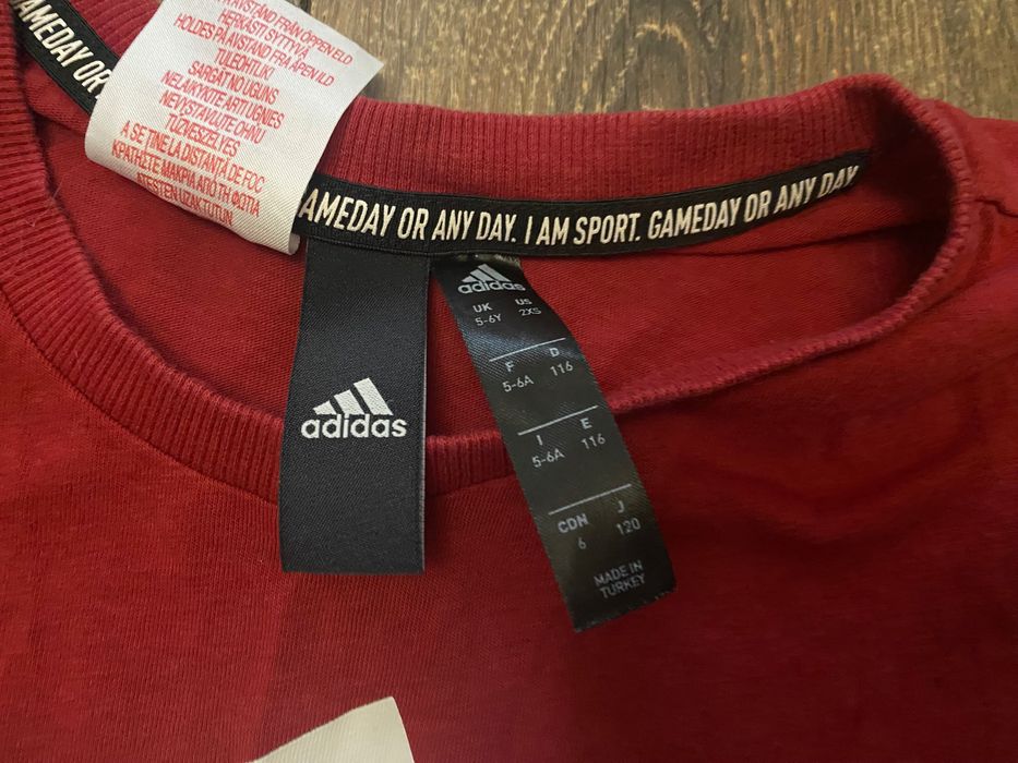 Оригинални блузи Adidas размер 5-6 г