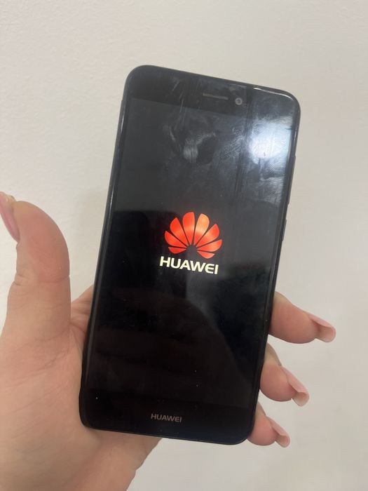 Продам телефон huawei