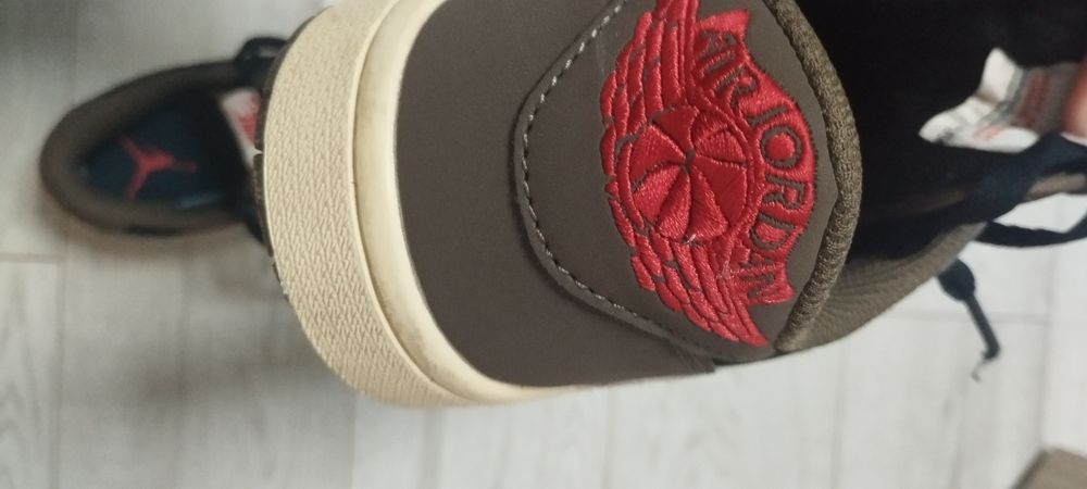 Air Jordan 1 Travis Scott