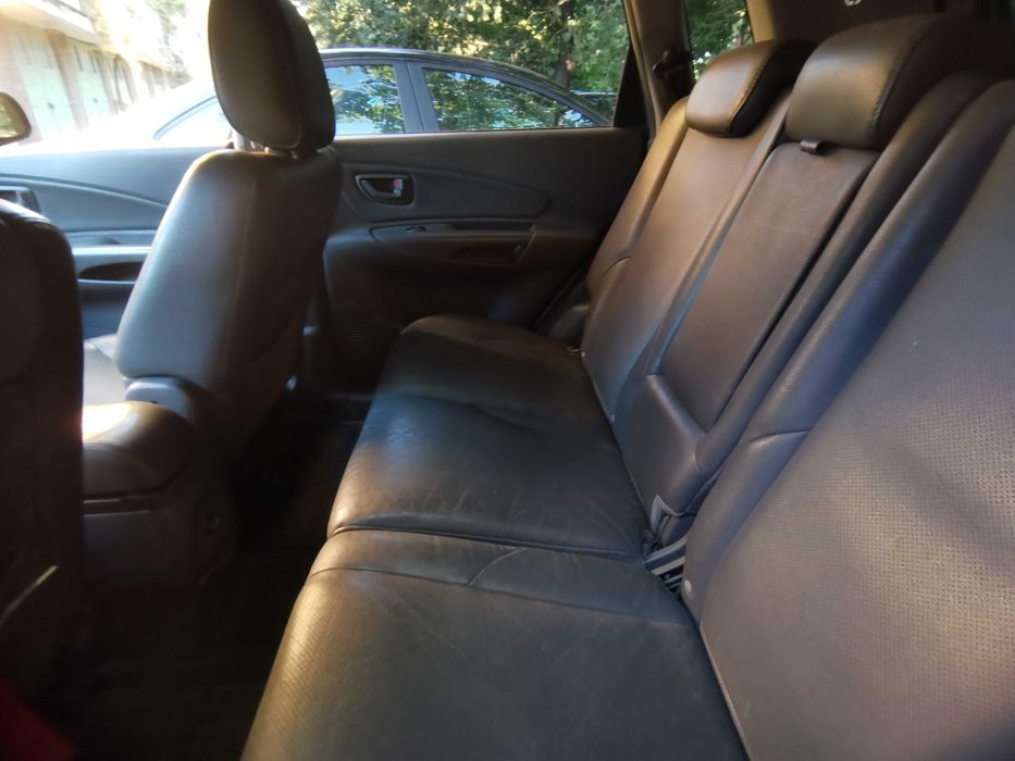 Hyundai Tucson 2.7 V6 173 к.с. газ/бензин, автомат