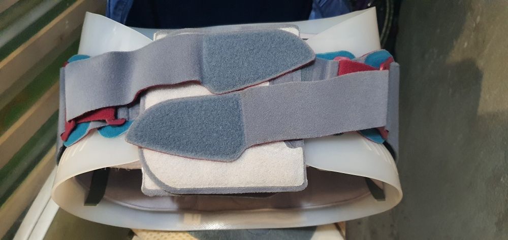 Лумбален колан за кръста