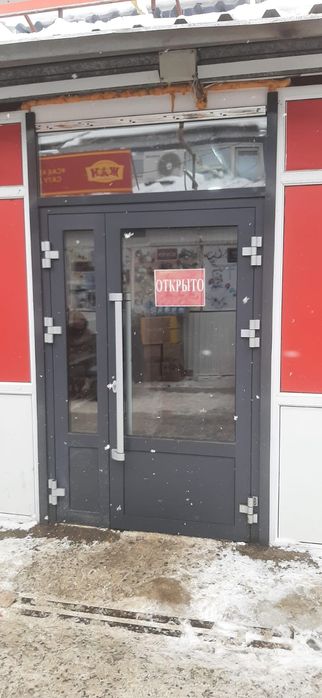 Алюминиевый двери и пластиковые дверей