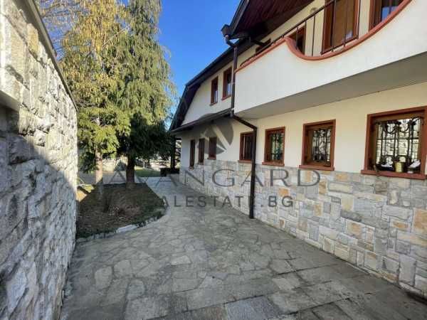 Продава се Къща в с. Яврово, Област Пловдив - 1100 кв.м за 319 €/кв.м - Снимка #20