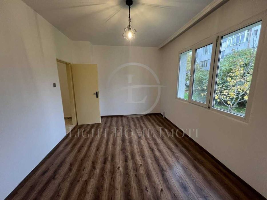 Реф. 3194 Тристаен Апартамент / Кючук Париж