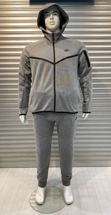 Нова колекция мъжки екипи Nike Tech Fleece