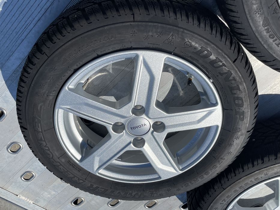 Jante Toyota  cu anvelope 175/65 R15
