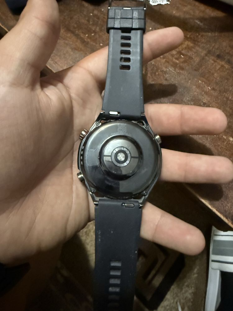 Часовник Huawei Watch ultimate ПЕРФЕКТЕН!!!