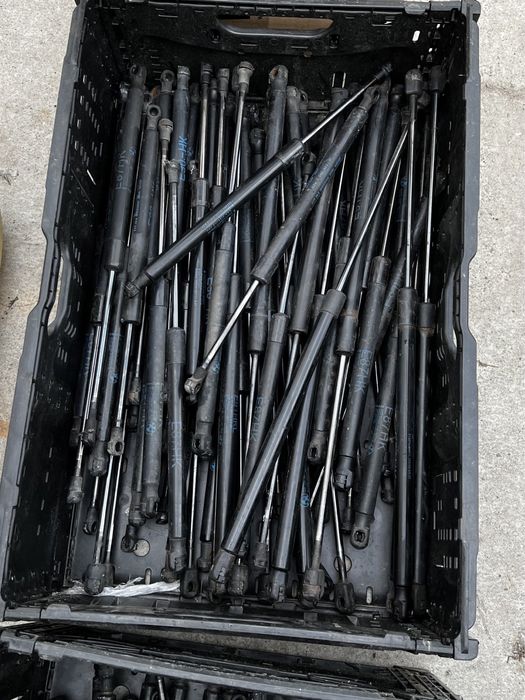 Amortizor haion bmw e90 e91 e87 e81 amortizor capota bmw e90 e91 e60