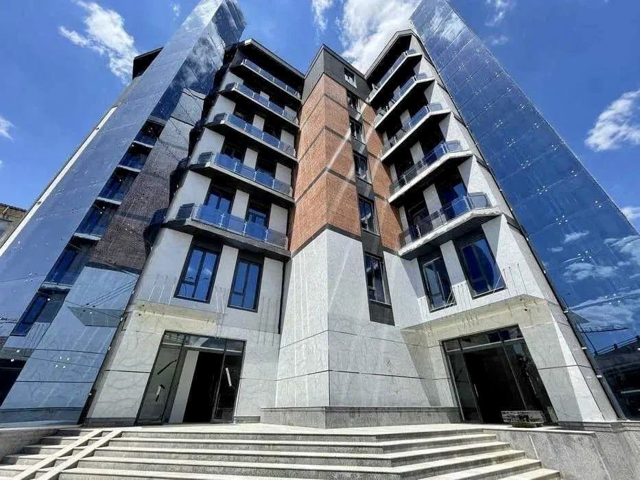 Сдается офис в аренду – 185 кв.м в БЦ "Хамкор", м. Ташкент