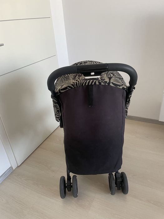 Carucior sport GB cu pozitie de somn