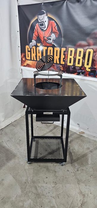 Grătar cu blat de lucru și arzător pe gaz