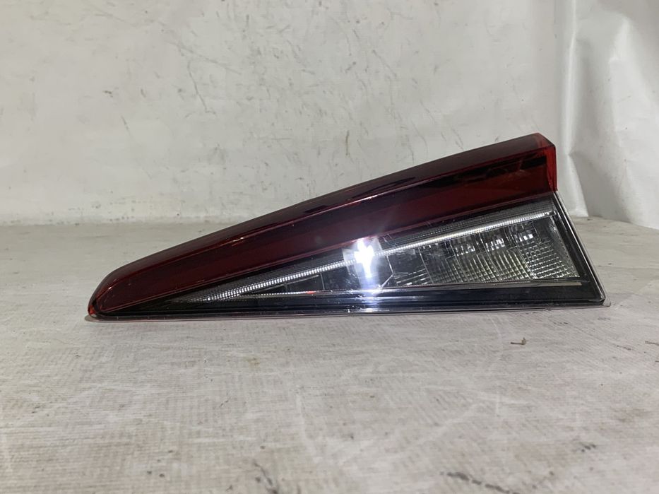 Lampa stop dreapta pe hayon, Skoda Enyaq, 2021, 2022, 2023, 2024, cod origine OE 5LG945308C.