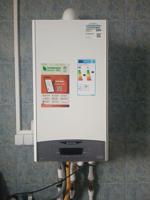 Vand cenyrala termica arison clasa one 24 wifi murals!!