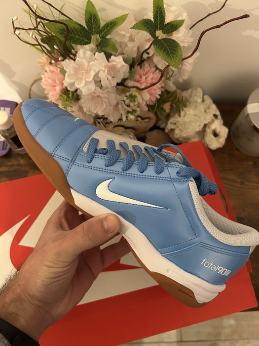Incaltmainte fotbal Nike Total 90