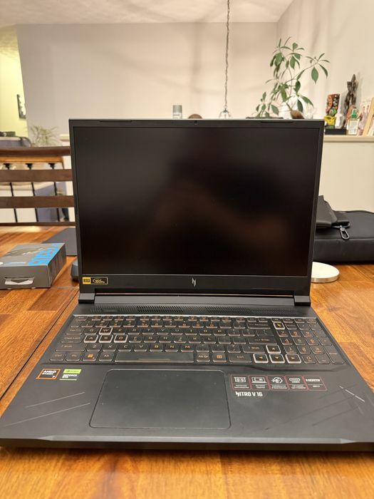 Acer Nitro V16 Ryzen 7 8845hs Rtx 4060 1Tb
