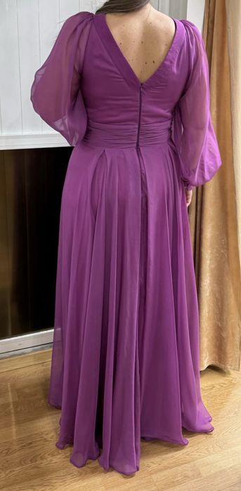 Vand rochie mov, purtata o singura data