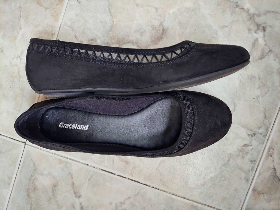 Детски обувки номер 36