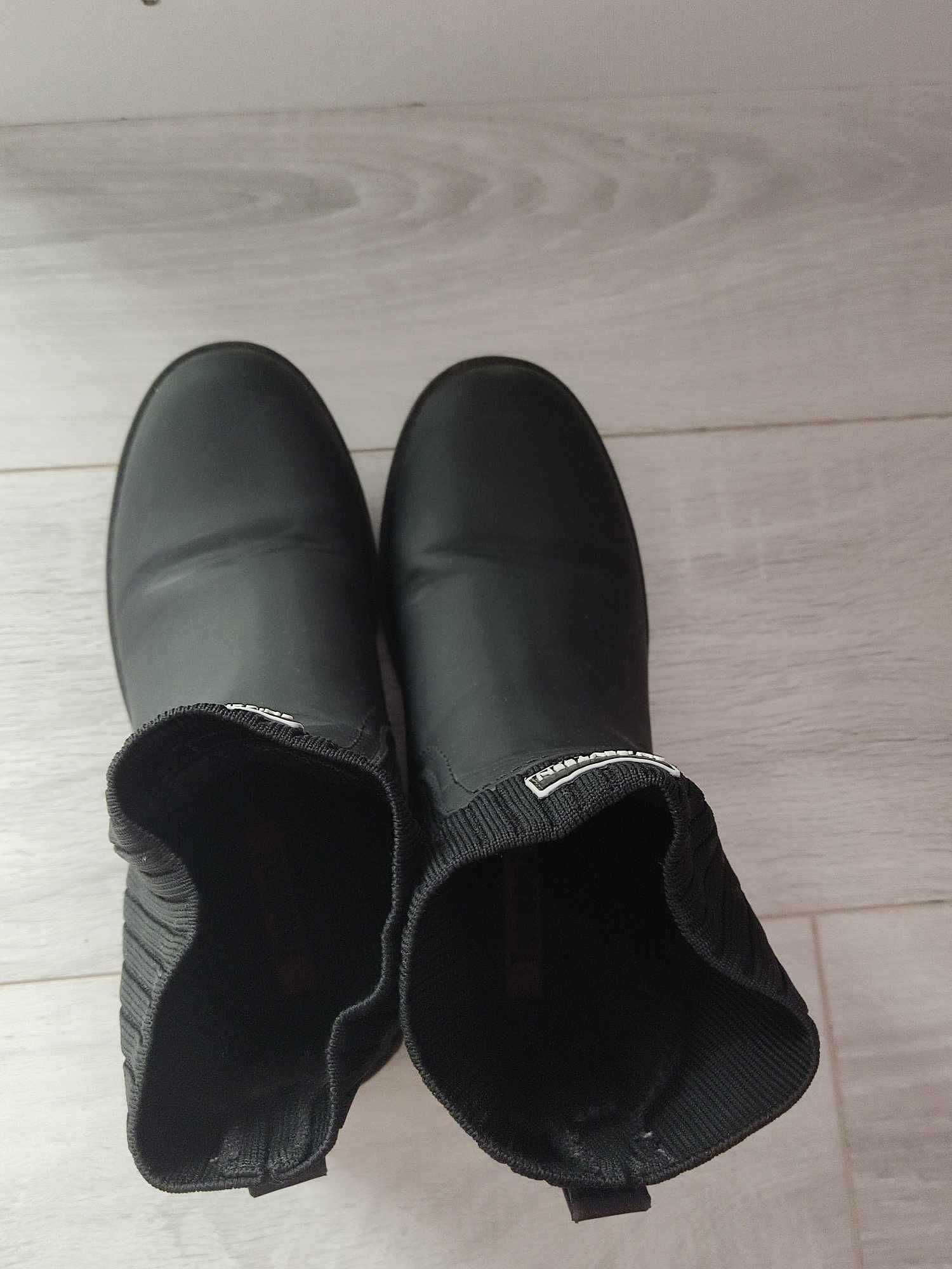 Боти тип Chelsea boots