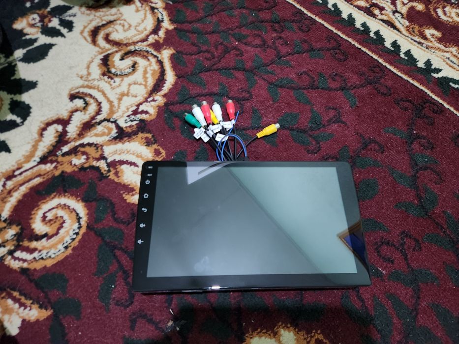 Spark kobolt nexia 3  moshinalariga tushadi 9 dyum manitor