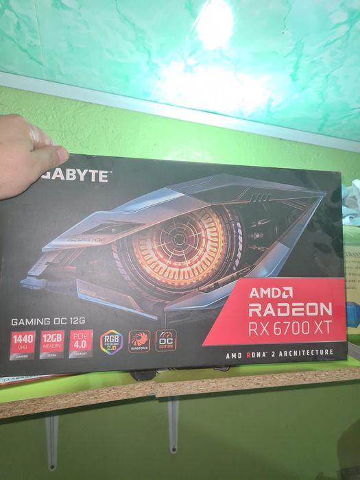 Видиокарта Гигабайт рх 6700, обсолютно новые 6 шт.