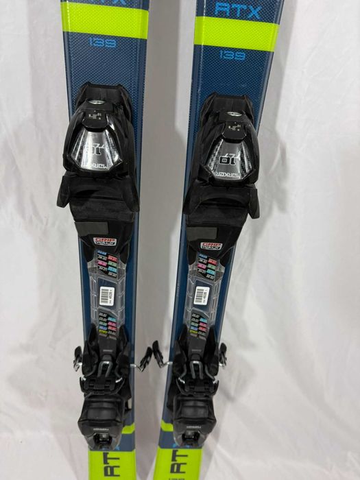 Ski schi carve Blizzard RTX 139cm
