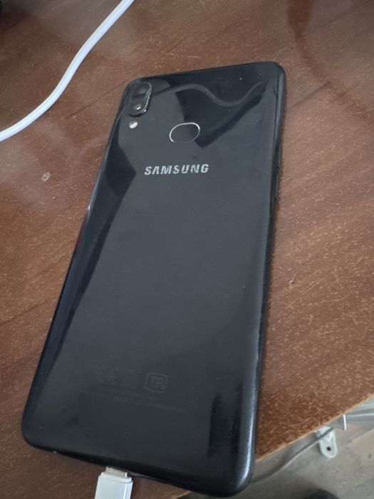 Samsung a10s 2/32