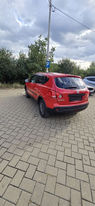Vând NISSAN Qashqai