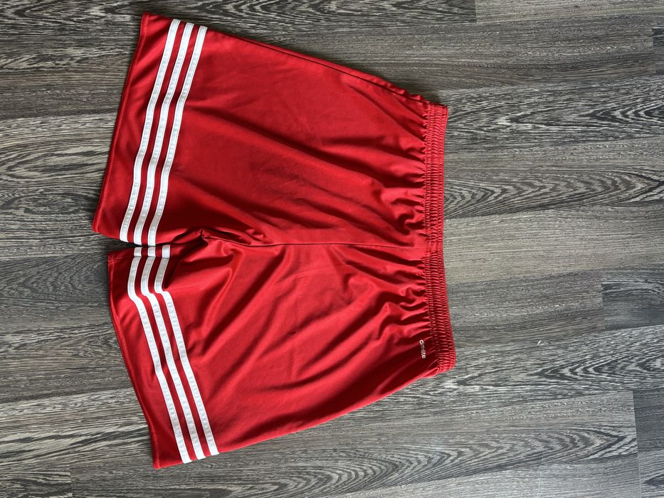 Adidas мъжки спортен шорт – червен L