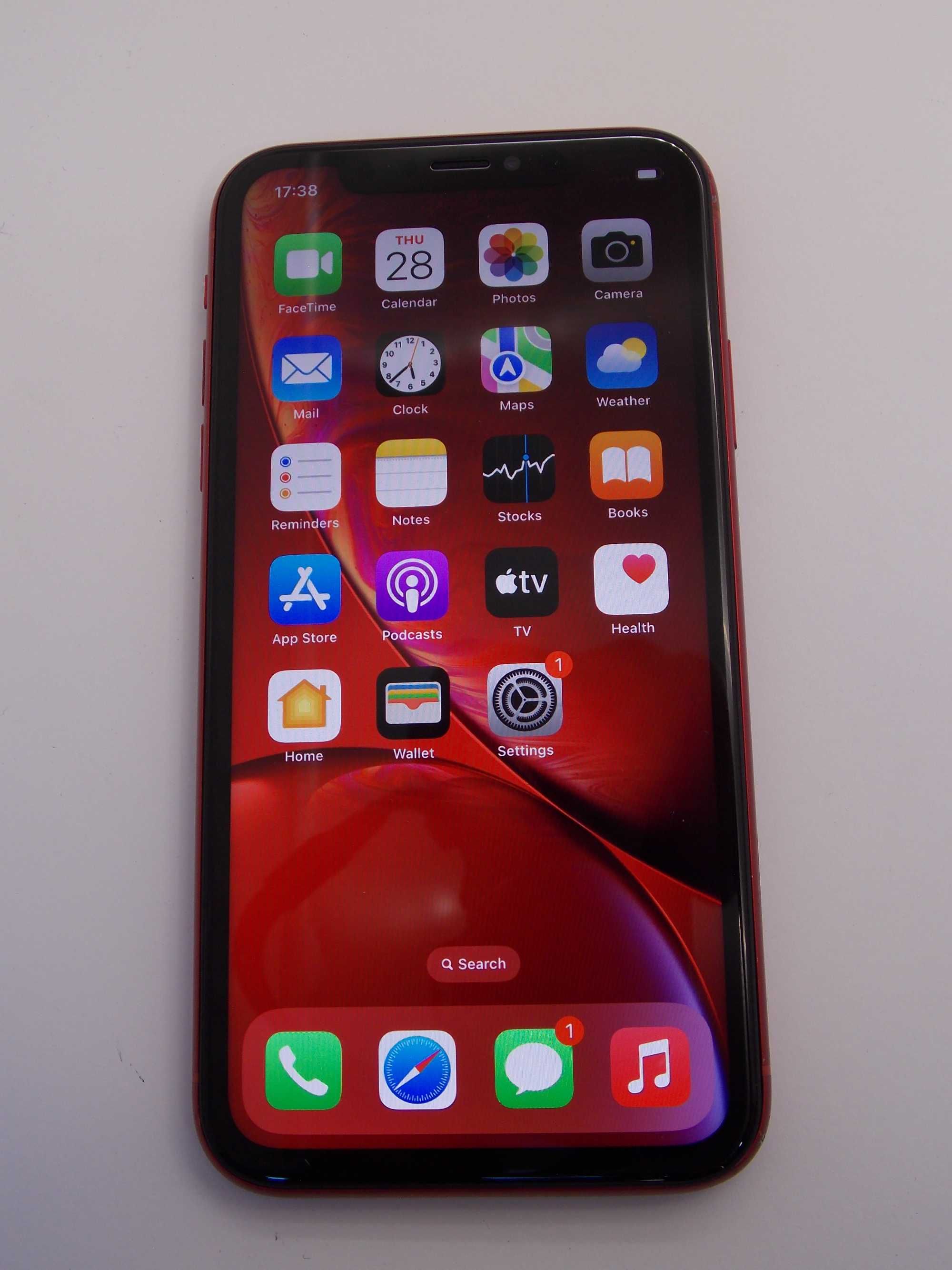 iPhone XR  –  Red - Перфектно състояние