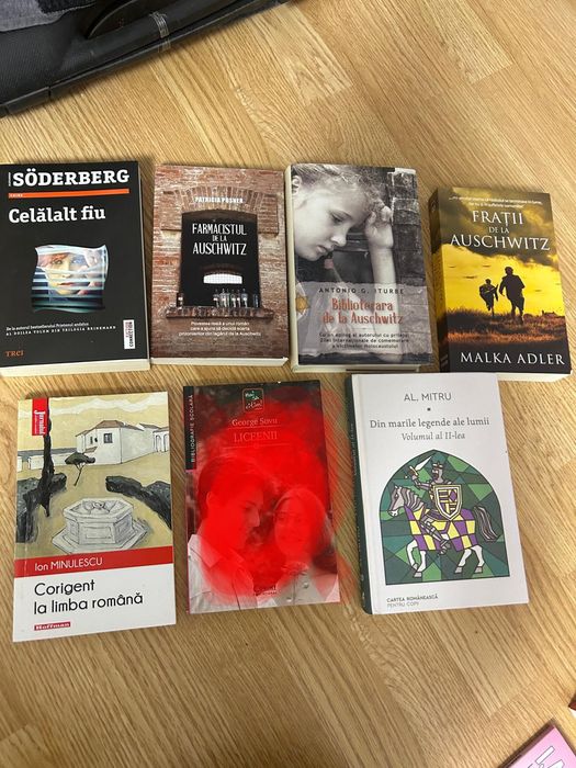 Lot cărți de vanzare