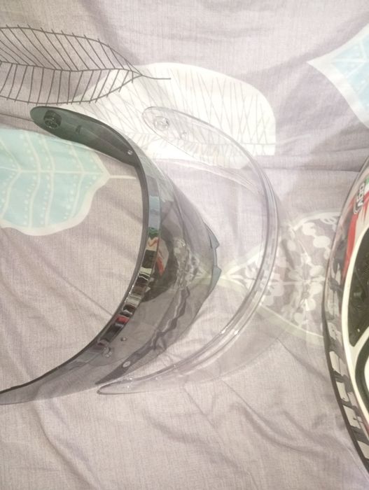 продам шлем с гарнитурой