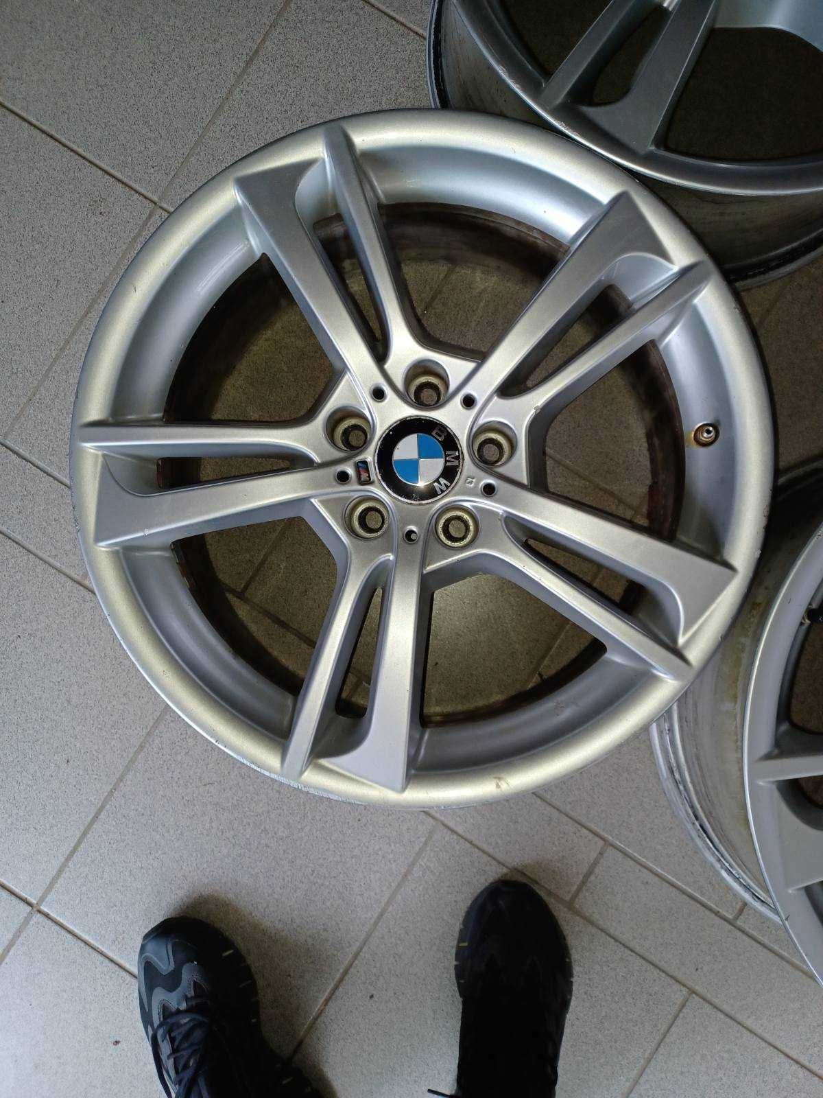 19-BMW-5-F10.F11. X3. X4. F25.F26 серия на БМВ-М-спорт пакет Оригинал.